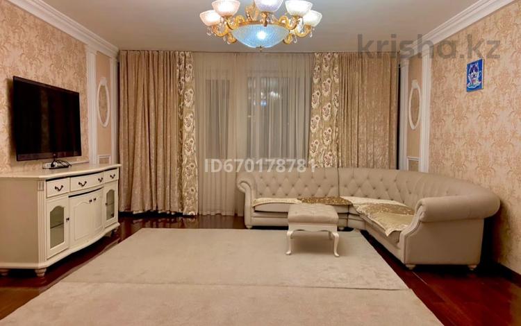 5-комнатная квартира · 120 м² · 7/12 этаж, мкр Самал-2 88 за 50 000 ₸ в Алматы, Медеуский р-н — фото 2