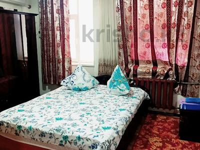 1-комнатная квартира · 60 м² · 2/4 этаж, 4-й микрорайон — 87478506399 за 8 990 〒 в Жанаозен