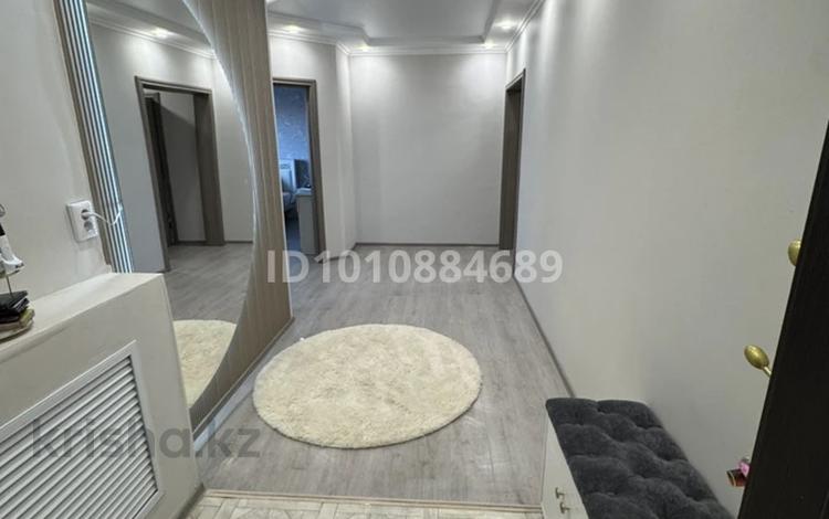 3-бөлмелі пәтер · 100 м² · 3/9 қабат, мкр Кадыра Мырза-Али 30/2, бағасы: 52 млн ₸ в Уральске — фото 17