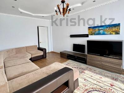 2-комнатная квартира · 62 м² · 9/9 этаж, Сатпаева 5б за 21.5 млн 〒 в Атырау