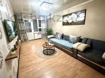 2-бөлмелі пәтер · 54 м² · 3/5 қабат, Авангард-4 3а — Напротив колледжа транспорта и коммуникаций, бағасы: 12 000 〒 в Атырау, мкр Авангард-4