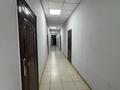 Свободное назначение, офисы, конференц-залы, кабинеты и рабочие места · 1100 м² за 2.2 млн ₸ в Караганде, Казыбек би р-н — фото 7