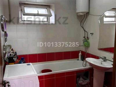 3-бөлмелі пәтер · 64 м² · 4/5 қабат, Мынбулак ш/а. 52, бағасы: 23 млн ₸ в Таразе,  мкр Мынбулак