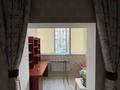 2-бөлмелі пәтер · 58 м² · 1/6 қабат, 16-ш/а. 43/2 — Трц Актау, бағасы: 12 000 ₸ в 16-й мкр  — фото 4