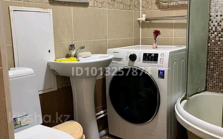 2-комнатная квартира · 40 м² · 2/5 этаж, Старый город, Шернияз 53 — Пушкин парк за 10.8 млн ₸ в Актобе — фото 2