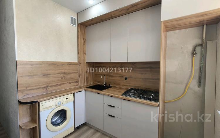 1-бөлмелі пәтер · 38 м² · 1/5 қабат, 12-й мкр 19, бағасы: 13.5 млн ₸ в Актау — фото 2