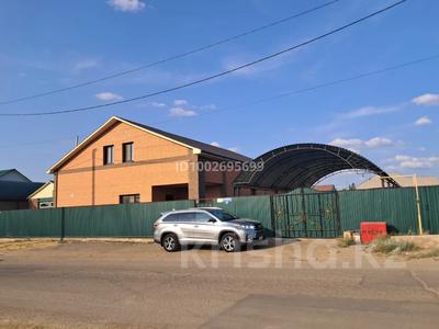 Жеке үй · 5 бөлме · 250 м², Амангелди иманова 64 — 92 квартал, бағасы: 120 000 〒 в Жезказгане