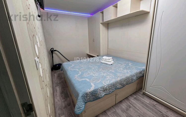 2-комнатная квартира · 48 м² · 2/5 этаж, Майкудук, Майкудук, 12й микрорайон 38 за 130 000 ₸ в Караганде, Алихана Бокейханова р-н — фото 2