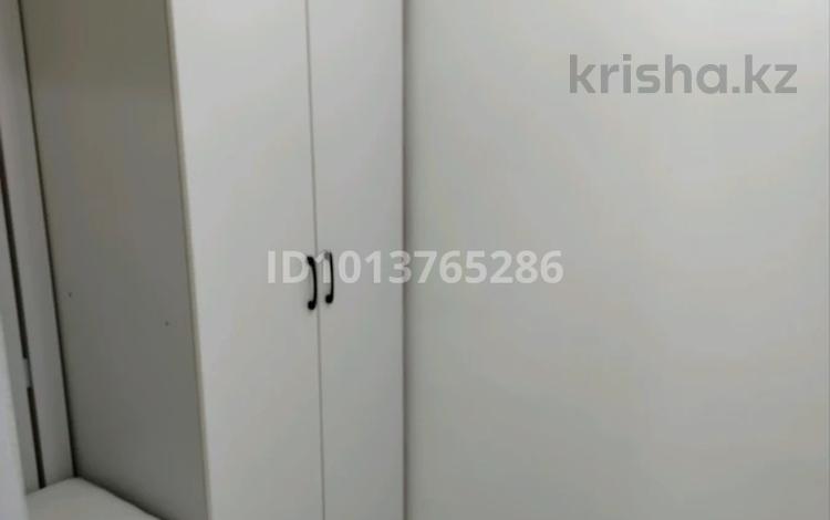 1-бөлмелі пәтер · 34 м² · 2/5 қабат, Молдагулова 47 — В центре, бағасы: 12 000 ₸ в Актобе — фото 2