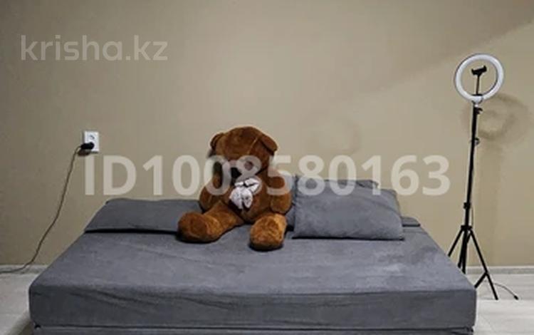 2-комнатная квартира · 53 м² · 6/9 этаж, Крылова 49/1 за 280 000 〒 в Усть-Каменогорске — фото 2