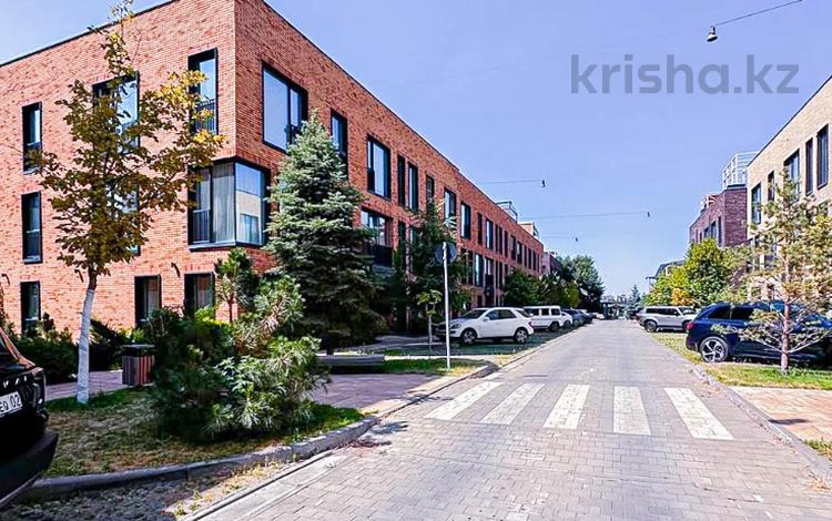 4-комнатная квартира · 120 м² · 2/3 этаж, Аль- Фараби 116/31-56 — Каппарова за 252 млн ₸ в Алматы, Медеуский р-н — фото 4