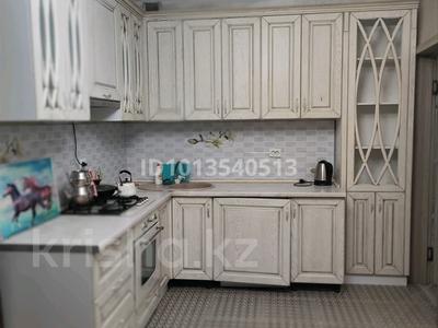 2-комнатная квартира · 90 м² · 8/8 этаж, Абылай хана 2 — Алтын аул за 280 000 ₸ в Каскелене