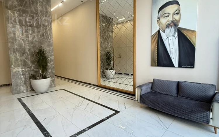 2-бөлмелі пәтер · 70 м² · 10/12 қабат, Тургут Озала, бағасы: 80 млн ₸ в Алматы, Алмалинский р-н — фото 2