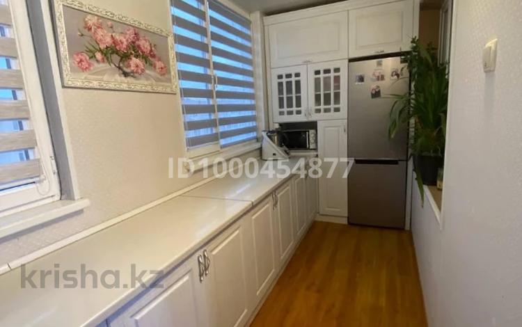 3-комнатная квартира · 72 м² · 5/5 этаж, 12-й мкр 9 за 17 млн ₸ в Актау — фото 2