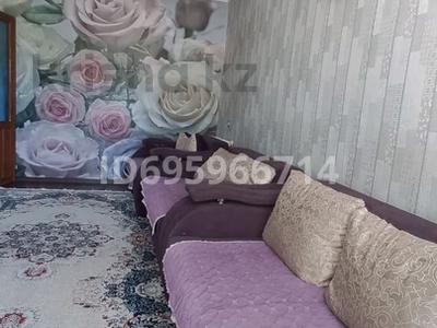 Продажа домов и дачи в Восточно-Казахстанской обл.: Отдельный дом · 3 комнаты · 92 м² · 10 сот., Высоцкого 11/1 за 12 млн 〒 Отдельный дом · 3 комнаты · 92 м² · 10 сот., Высоцкого 11/1 за 12 млн 〒 в Алтае