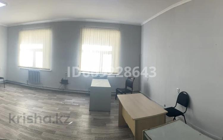 Офисы · 35 м² за 160 000 ₸ в Шымкенте, Енбекшинский р-н — фото 4