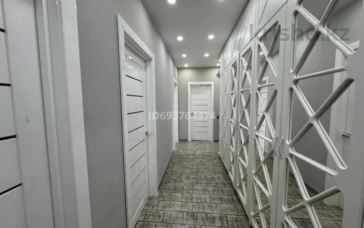 3-комнатная квартира · 90 м² · 5/9 этаж, Тауелсиздик 21/5 за 53.9 млн 〒 в Астане, Алматы р-н — фото 12