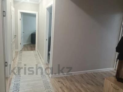 3-бөлмелі пәтер · 70 м², мкр Аксай-2, бағасы: 38 млн ₸ в Алматы, Ауэзовский р-н