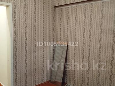 2-бөлмелі пәтер · 34 м² · 2/5 қабат, Байзак батыра 203 — Желтоксан - Байзак батыра, бағасы: 8.9 млн 〒 в Таразе