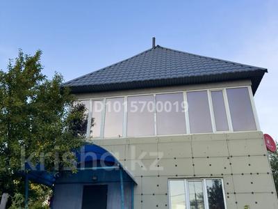 Жеке үй · 7 бөлме · 160 м² · 9 жүзд., Проспект Назарбаева 124, бағасы: 49 млн ₸ в Усть-Каменогорске, Ульбинский
