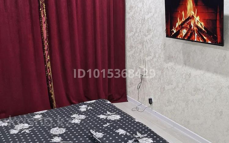 1-комнатная квартира · 45 м² · 2/5 этаж, мкр 8 294 — Братьев Жубановых за 1 000 ₸ в Актобе — фото 2