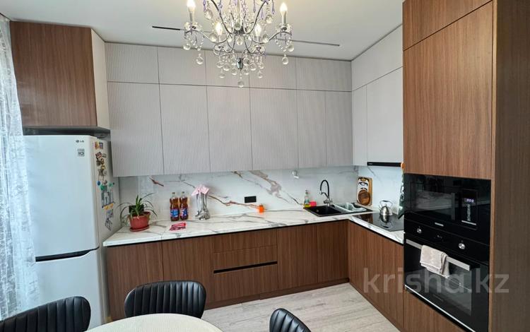 3-комнатная квартира · 100 м² · 12/12 этаж, Райымбека 162/3 — Сейфуллина за 87.9 млн ₸ в Алматы, Алмалинский р-н — фото 2