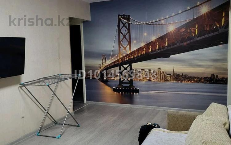 3-бөлмелі пәтер · 60 м² · 3/4 қабат, №8 ш/а. — ТРЦ Москва, бағасы: 320 000 ₸ в Алматы, Ауэзовский р-н — фото 2