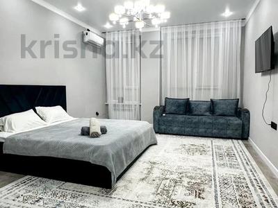 1-комнатная квартира · 52 м² · 3/9 этаж, мкр Нуртас, Жилмассив Нурсат 141 — Напротив новой мечети Сейтжан кари за 18 000 ₸ в Шымкенте, Каратауский р-н