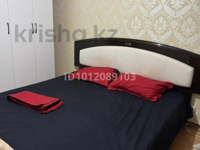 2-комнатная квартира · 70 м² · 2/5 этаж, Мкр. Аксай-3А 63 за 18 000 ₸ в Алматы, Ауэзовский р-н