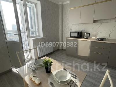 2-комнатная квартира · 69 м² · 18/18 этаж, Тауелсиздик 34/2 — Пересечение Момышулы за 18 000 ₸ в Астане, Алматы р-н