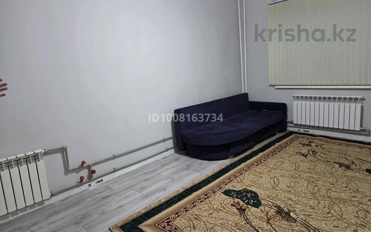 1-комнатная квартира · 37 м² · 2/5 этаж, мкр Аса 21 за 85 000 ₸ в Таразе — фото 2