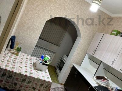 2-комнатная квартира, 48 м², 3/5 этаж помесячно, Калдаякова за 120 000 〒 в Шымкенте, Аль-Фарабийский р-н