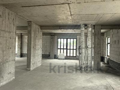 4-комнатная квартира · 170 м² · 3/3 этаж, Арайлы 20/1 за 140 млн ₸ в Алматы, Бостандыкский р-н
