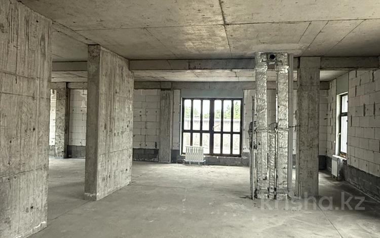 4-комнатная квартира · 170 м² · 3/3 этаж, Арайлы 20/1 за 140 млн ₸ в Алматы, Бостандыкский р-н — фото 2
