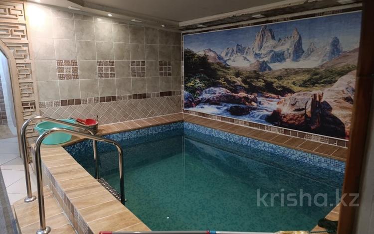 Бани, гостиницы и зоны отдыха · 1155.4 м² за ~ 249.3 млн 〒 в Караганде, Казыбек би р-н — фото 6