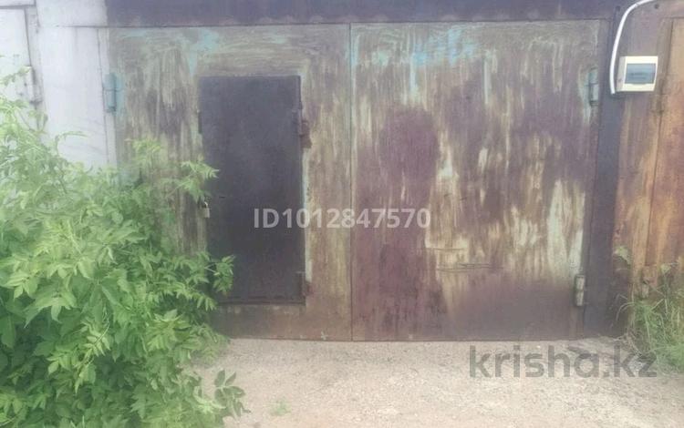 Гараж · 72 м² · Гаражный кооператив и8 — Возле торговая 10/2 за 30 000 ₸ в Павлодаре — фото 2