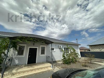 Отдельный дом · 7 комнат · 300 м² · 10 сот., мкр Самал 1 за 60 млн 〒 в Атырау