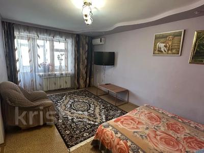 1-комнатная квартира · 32 м² · 4/5 этаж, мкр 8, 101 стрелковой бригады 9 за 12.5 млн 〒 в Актобе