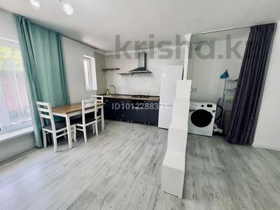 Үйдің бір бөлігі · 3 бөлме · 70 м² · 1.5 сот., Байтасова 9б, бағасы: 49 млн ₸ в Алматы, Медеуский р-н