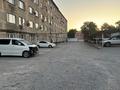 Паркинг · 800 м² · Калдаякова 14 — Жангельдина, бағасы: 160 000 ₸ в Шымкенте, Аль-Фарабийский р-н — фото 2