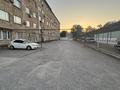 Паркинг · 800 м² · Калдаякова 14 — Жангельдина, бағасы: 160 000 ₸ в Шымкенте, Аль-Фарабийский р-н — фото 4
