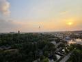 1-комнатная квартира · 48.9 м² · 12/12 этаж, Толе би 12в — В доль реки Кошкар-Ата, оба окна выходят на реку. Сверху тех этаж за 21.9 млн ₸ в Шымкенте — фото 2