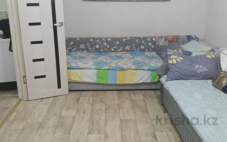 2-бөлмелі пәтер · 46 м² · 1/5 қабат, 13-шағынаудан 7, бағасы: 180 000 ₸ в Караганде, Алихана Бокейханова р-н — фото 2