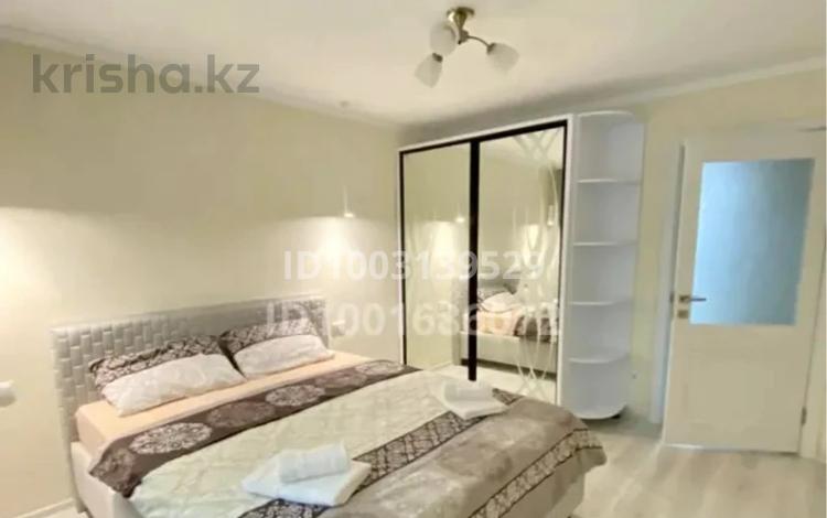 1-бөлмелі пәтер · 60 м² · 5/9 қабат, Нұрсая ш/а., Елорда, бағасы: 15 000 ₸ в Атырау, мкр Нурсая — фото 5