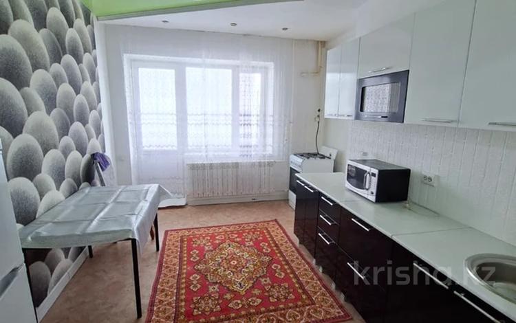 1-бөлмелі пәтер · 46 м² · 1/9 қабат, мкр Кунаева 27, бағасы: 16.5 млн ₸ в Уральске — фото 2