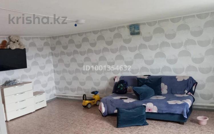 Отдельный дом · 2 комнаты · 150 м² · 180 сот., Султана бейбарыса 58 — Первый общий за 10 млн 〒 в Аксае — фото 2