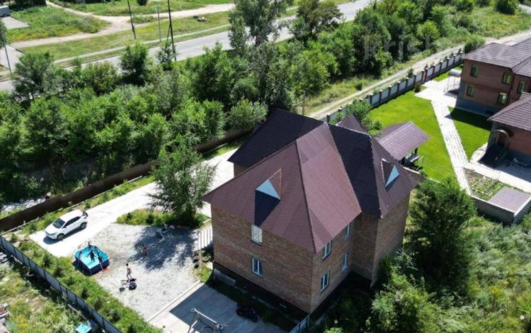 Отдельный дом · 7 комнат · 417 м² · 10 сот., Дружбы Народов 20 за 88 млн 〒 в Усть-Каменогорске — фото 2