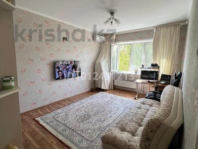 2-бөлмелі пәтер · 54 м² · 4/5 қабат, мкр Аксай-3А 74, бағасы: 40 млн ₸ в Алматы, Ауэзовский р-н