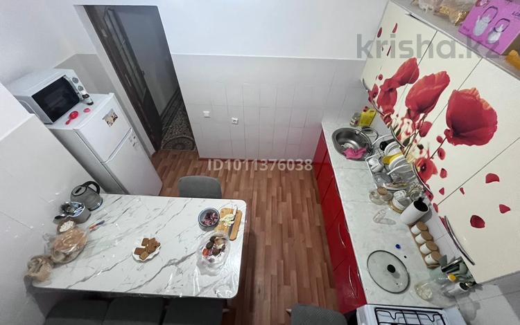 2-комнатная квартира · 59 м² · 2/5 этаж, Астана мкр 2 81В за 18 млн ₸ в  — фото 2