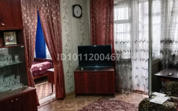2-комнатная квартира · 46 м² · 3/5 этаж, мкр Новый Город, Бухар Жырау 54а — Напротив ЦУМа, возле Т.д.Абзал за 17.1 млн ₸ в Караганде, Казыбек би р-н — фото 2